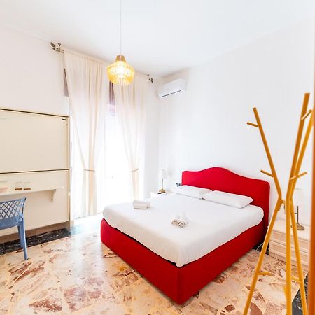 Tombolata Hotel Napels Buitenkant foto