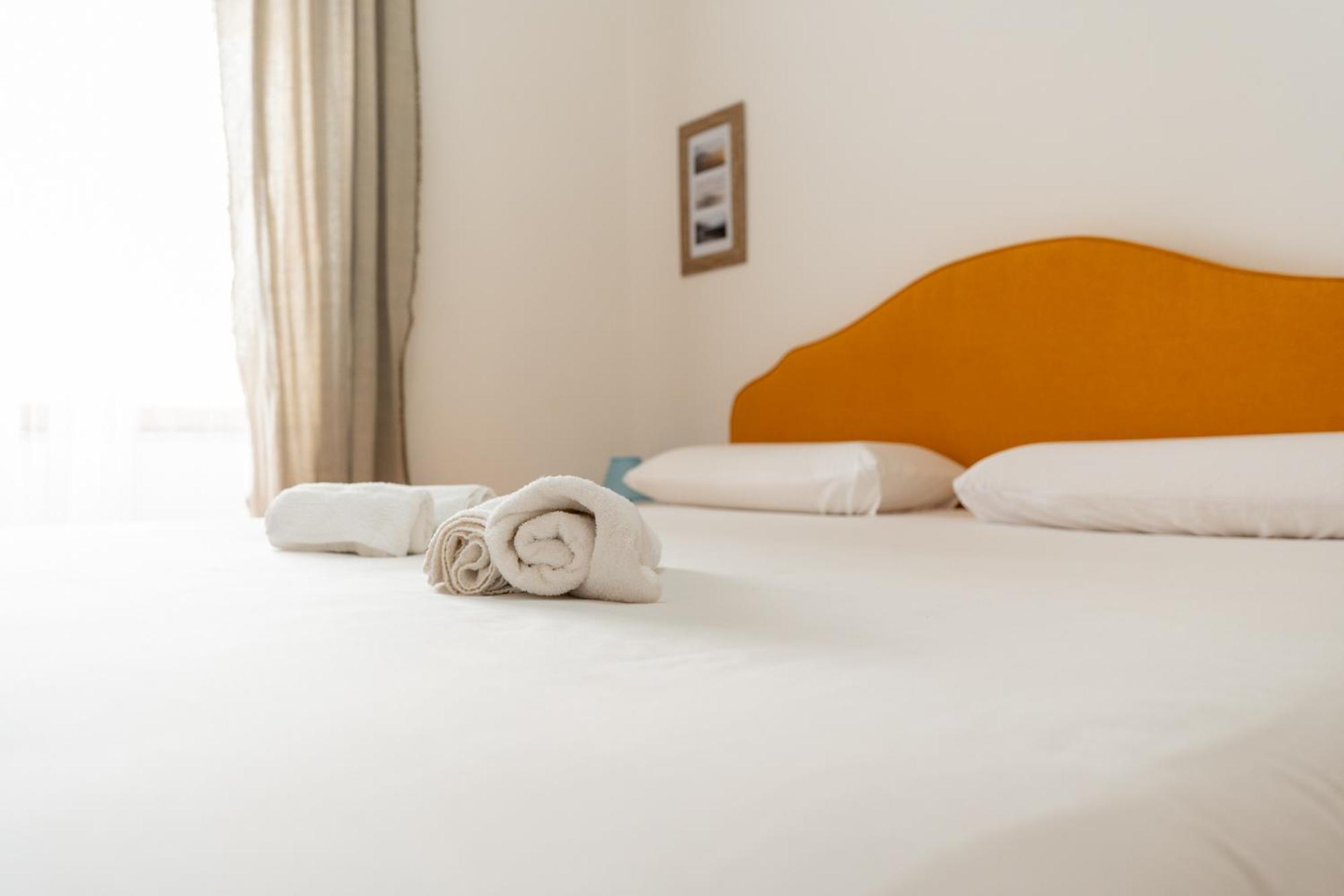 Tombolata Hotel Napels Buitenkant foto
