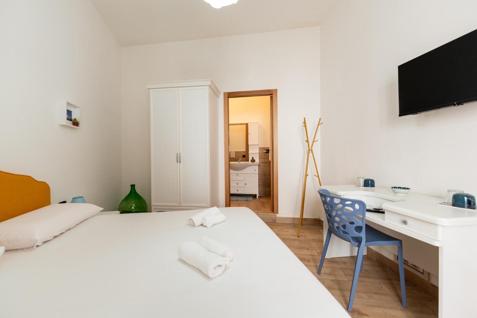 Tombolata Hotel Napels Buitenkant foto