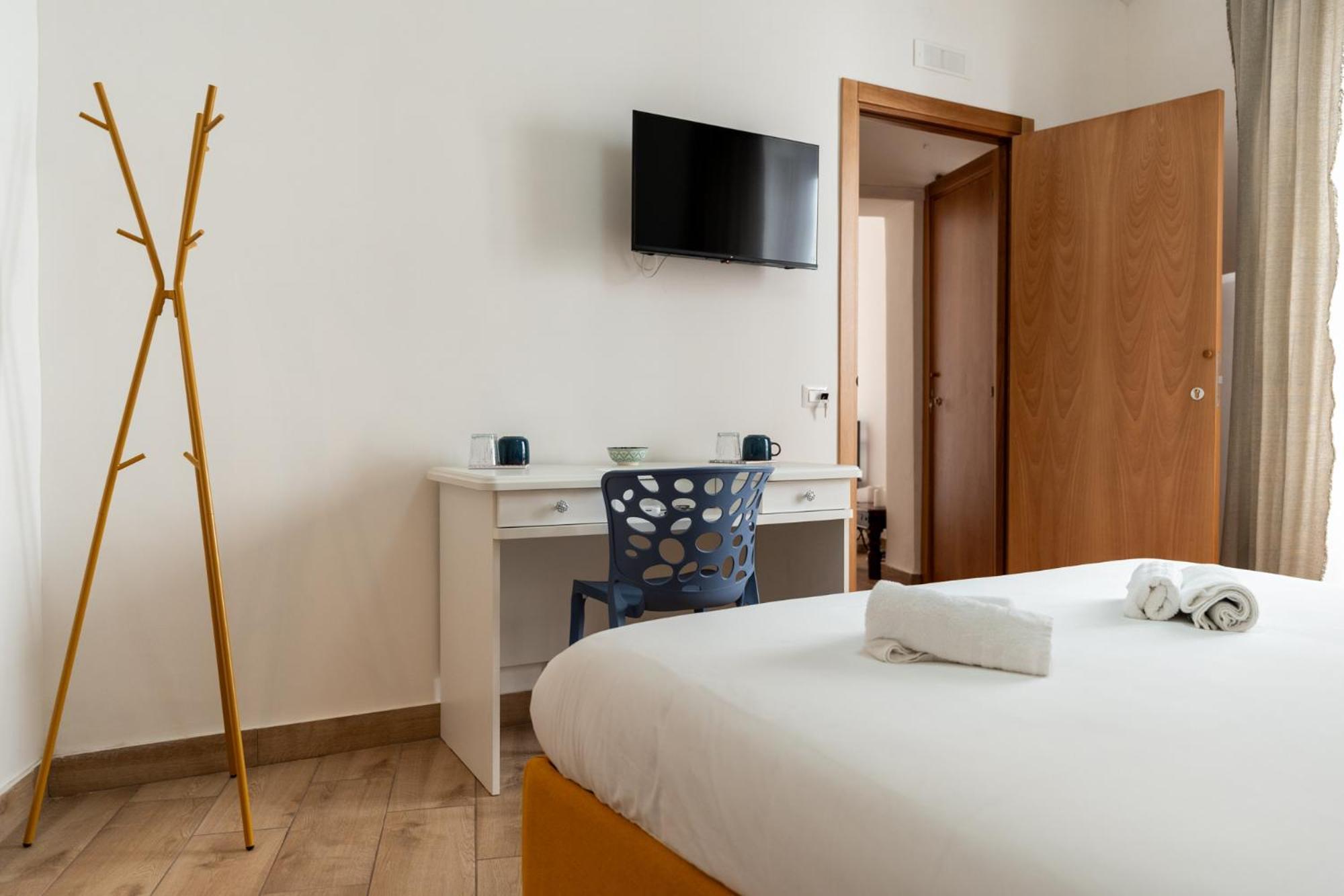 Tombolata Hotel Napels Buitenkant foto