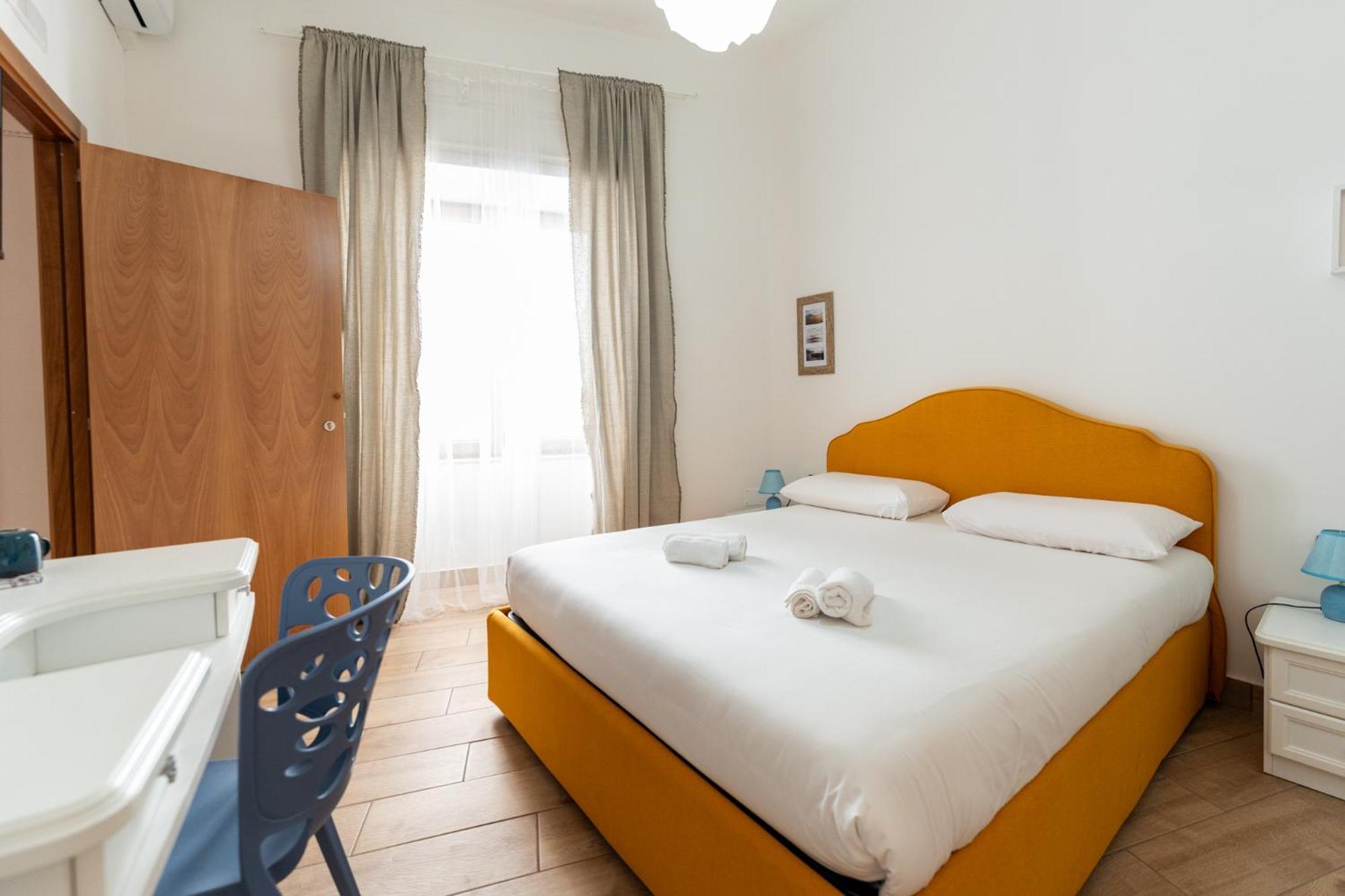 Tombolata Hotel Napels Buitenkant foto