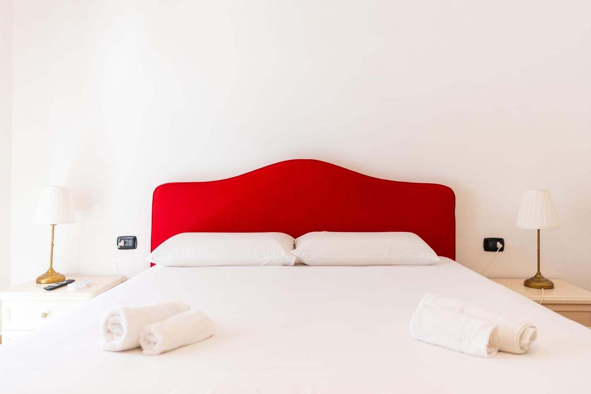 Tombolata Hotel Napels Buitenkant foto